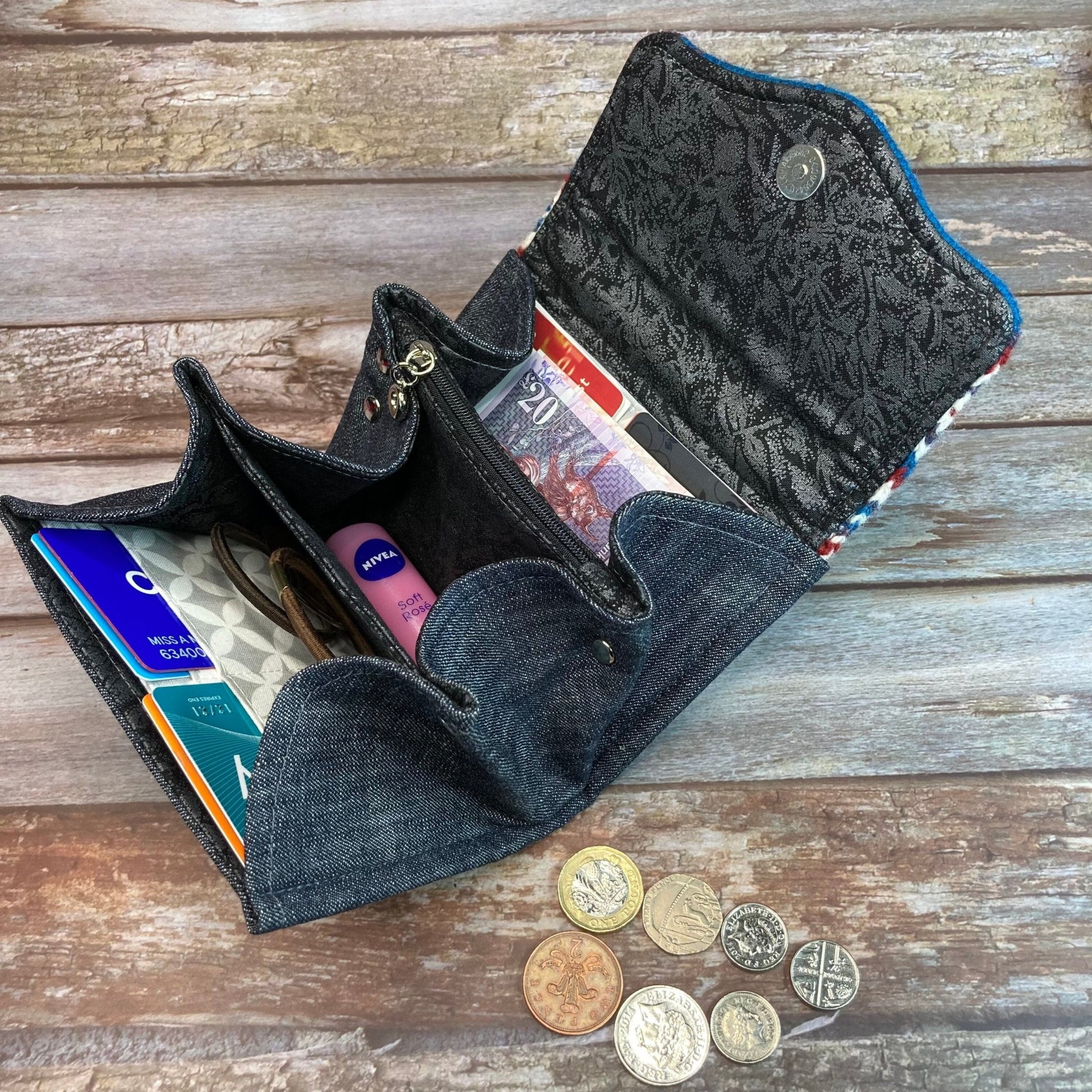 Blue Red & White Fair Isle Purse , Unique Knitted Purse Wallet, Handmade in Shetland - Uphouse Crafts