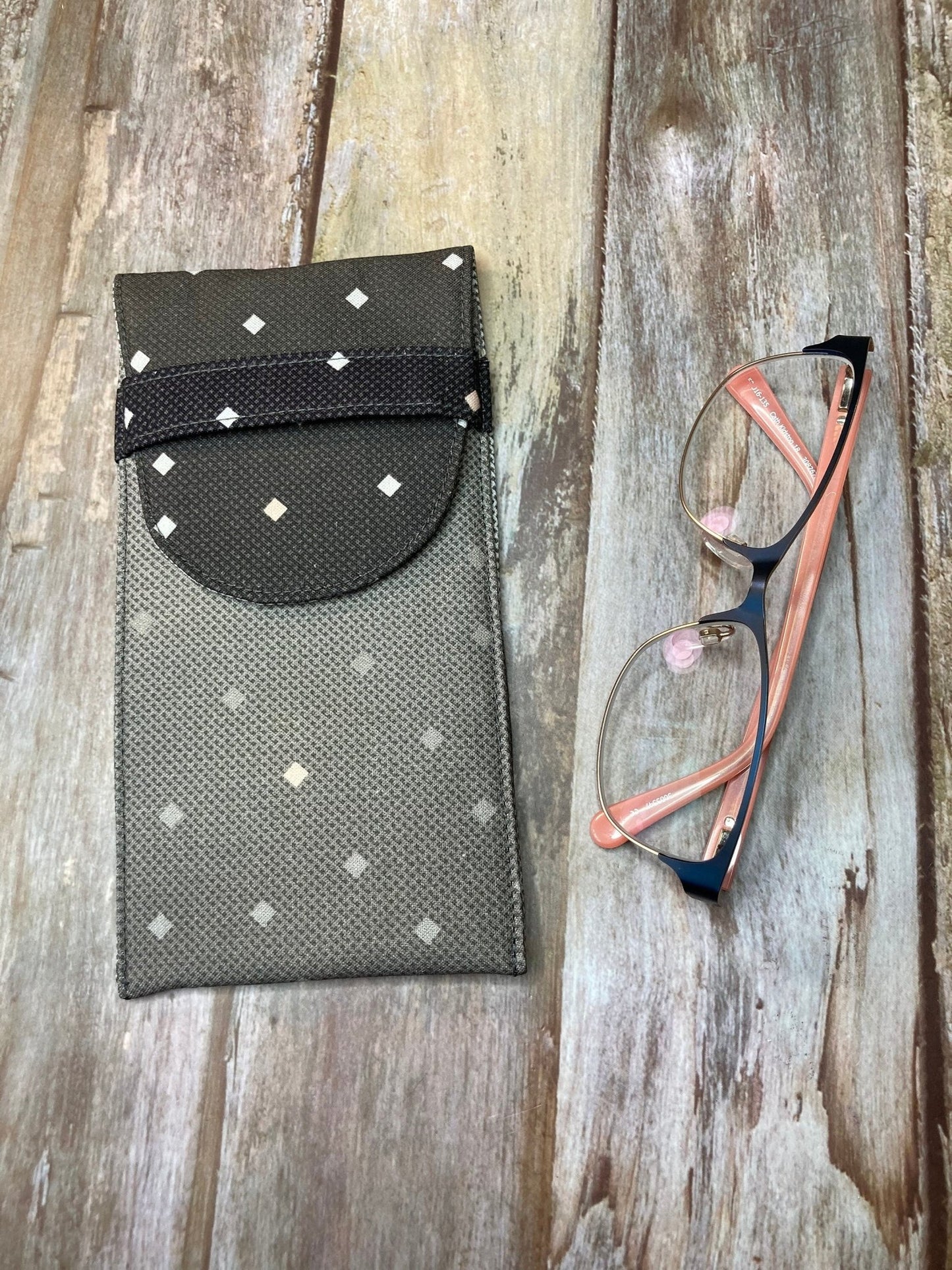 Grey Glasses Case - Uphouse Crafts