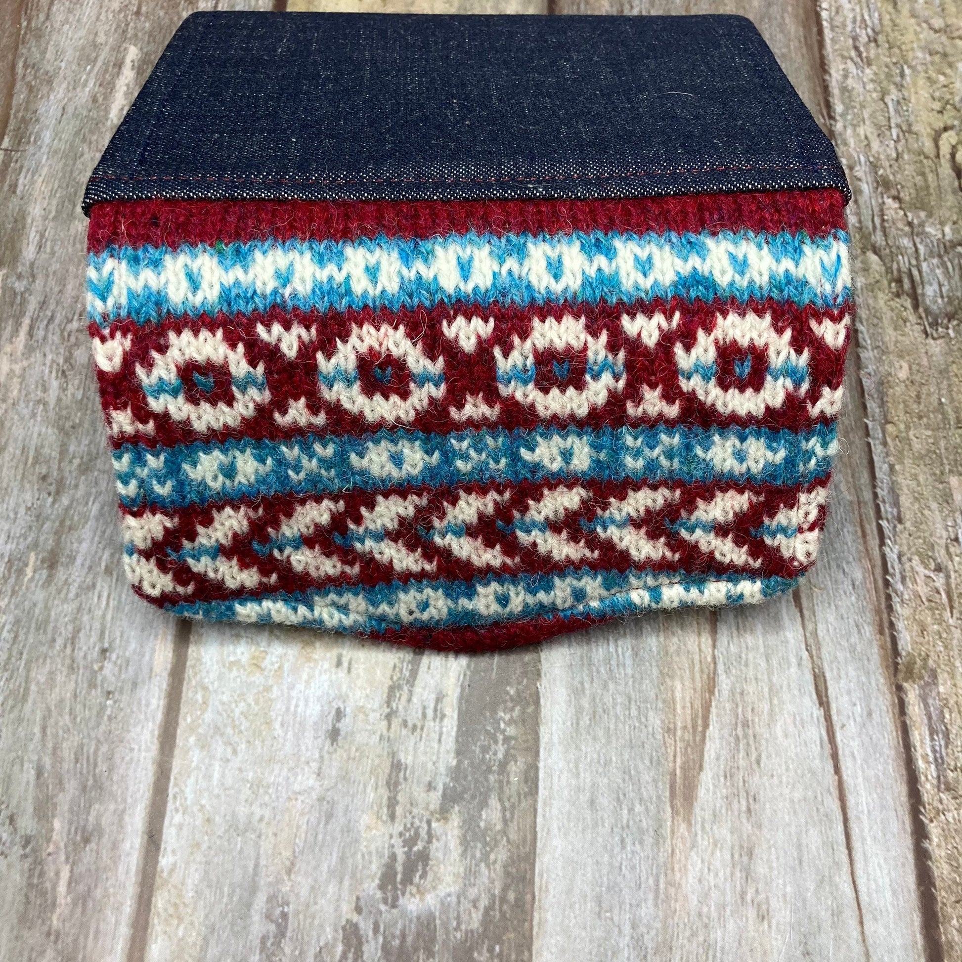 Handknitted Fair Isle Purse | Blue Red