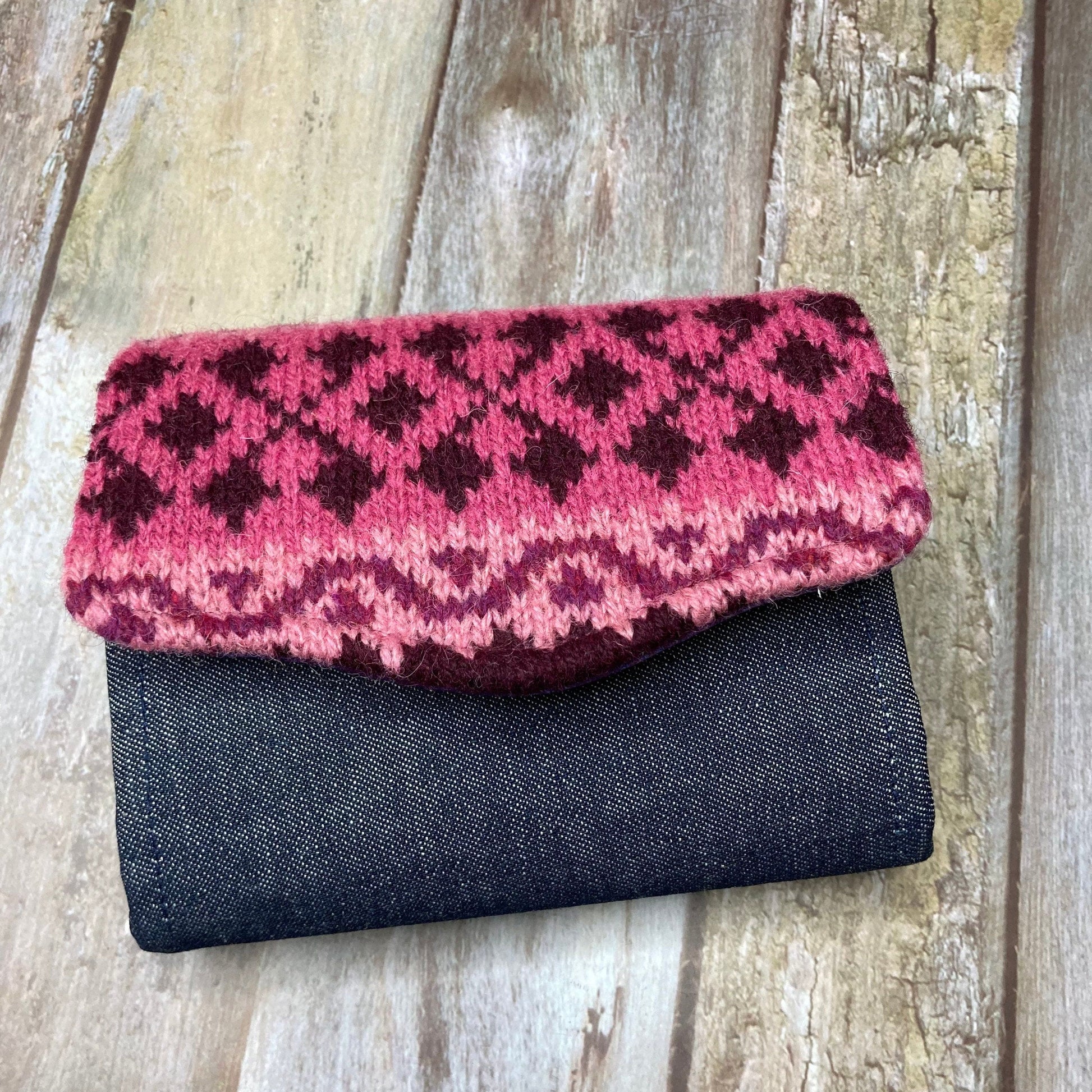 Handknitted Fair Isle Purse | Pink Burgandy