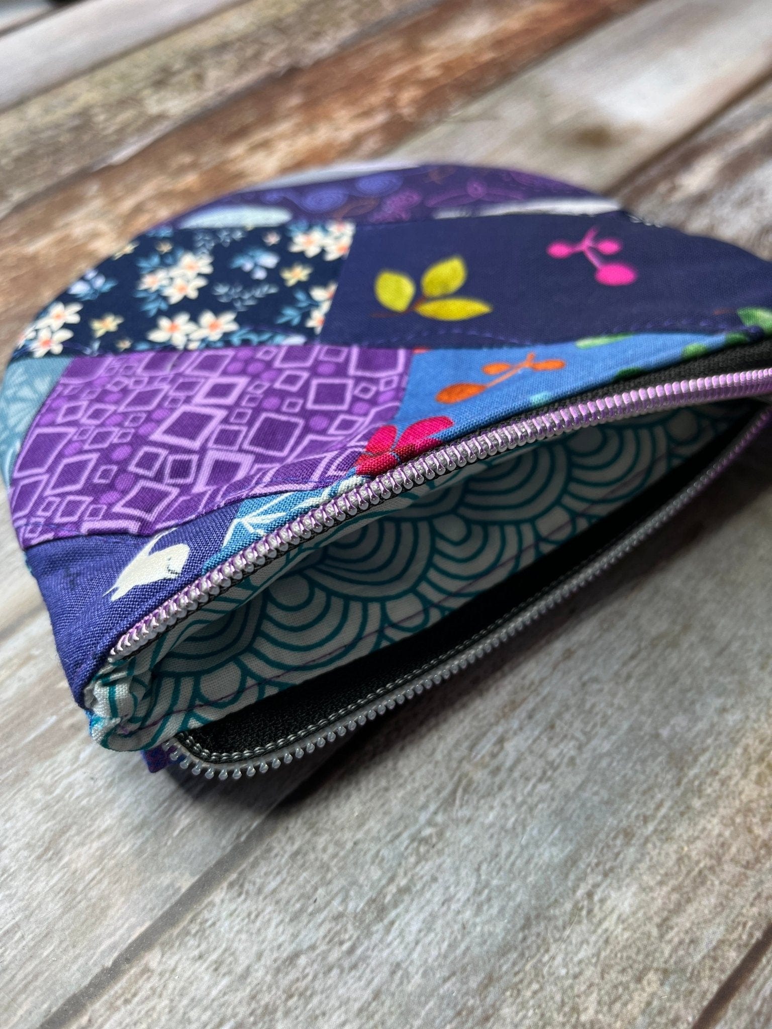 Purpe & Blue Patchwork Round Wing Zip Purse no2024-01