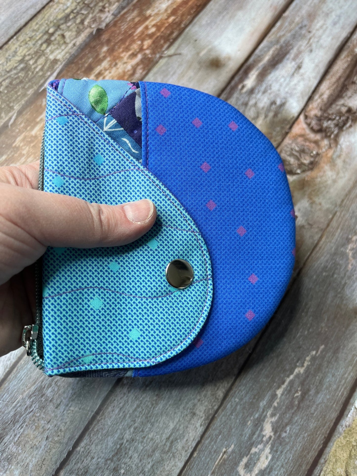 Purpe & Blue Patchwork Round Wing Zip Purse no2024 - 03 - Uphouse Crafts