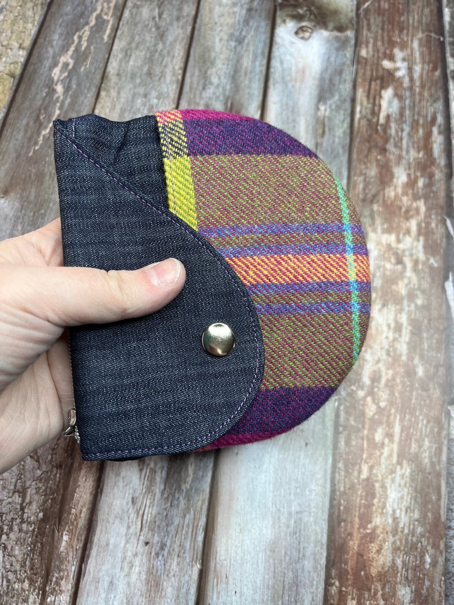 Shetland Summer Heather Tweed Round Wing Zip Purse - Uphouse Crafts