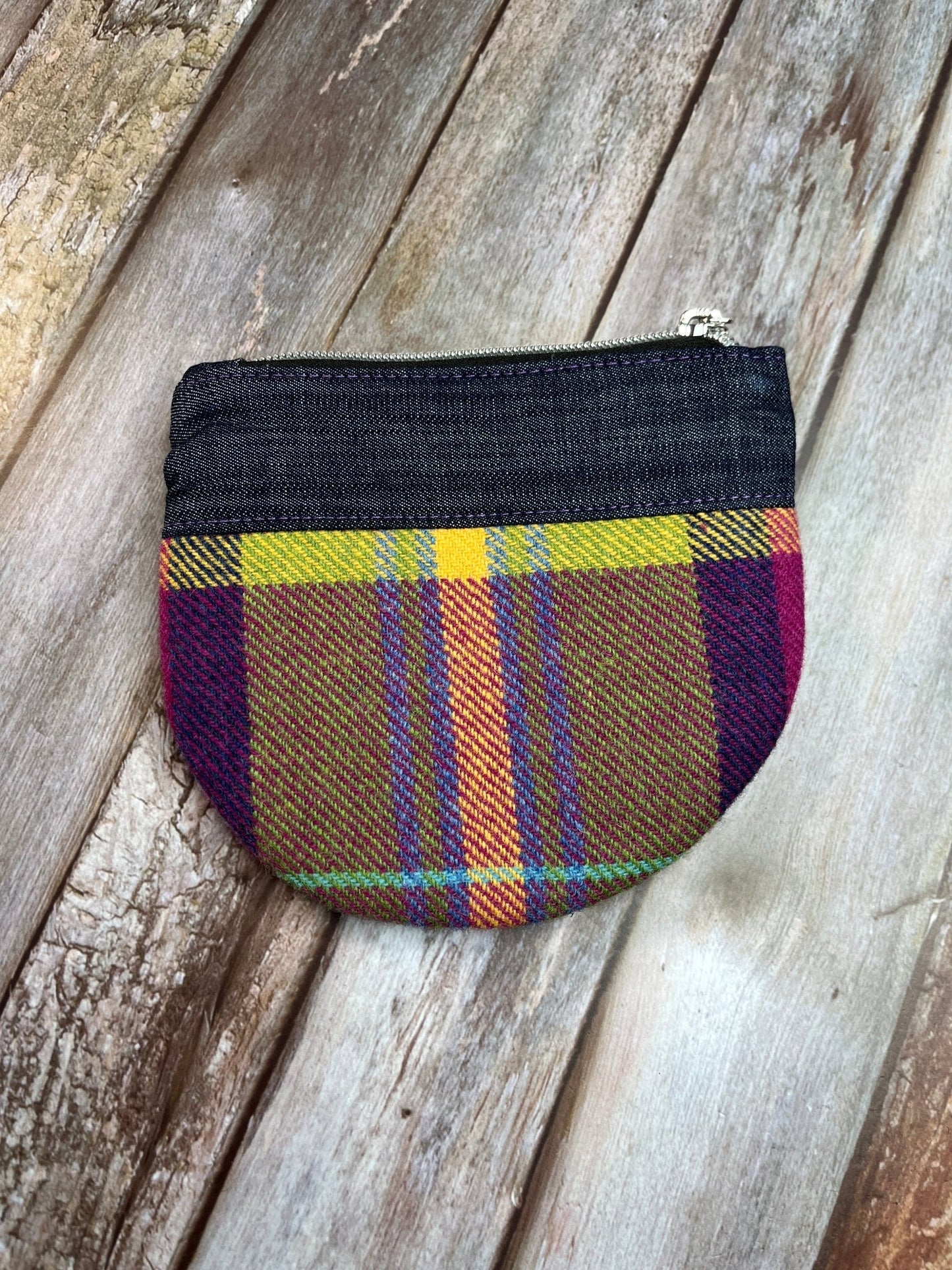 Shetland Summer Heather Tweed Round Wing Zip Purse - Uphouse Crafts