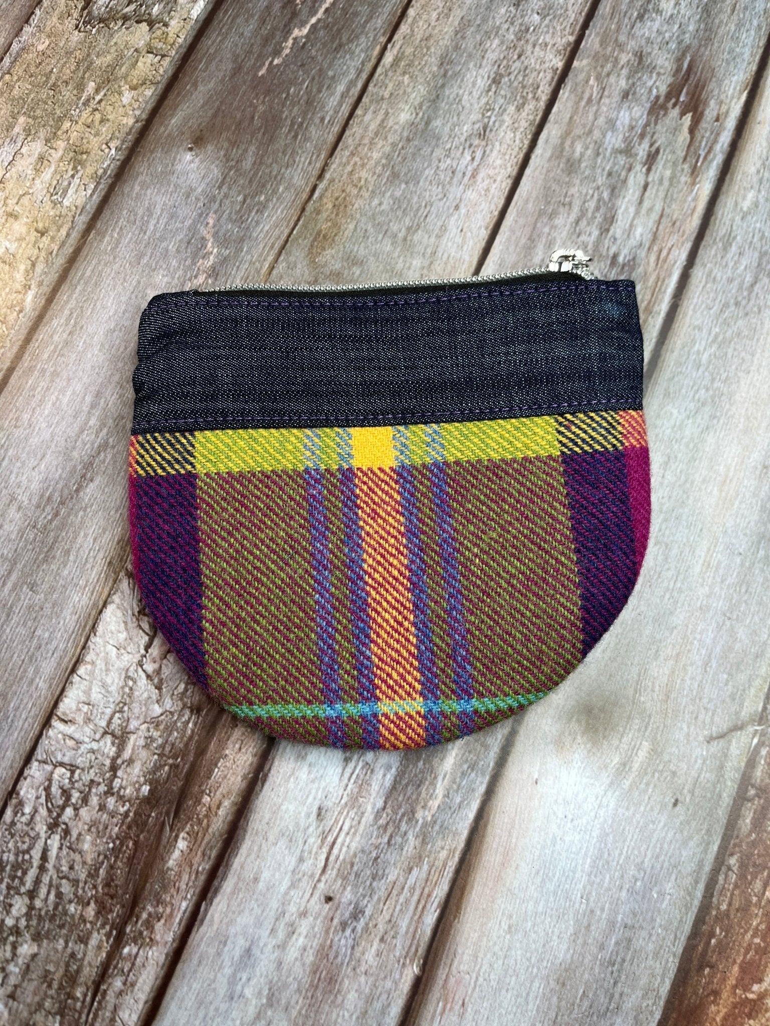 Shetland Summer Heather Tweed Round Wing Zip Purse - Uphouse Crafts