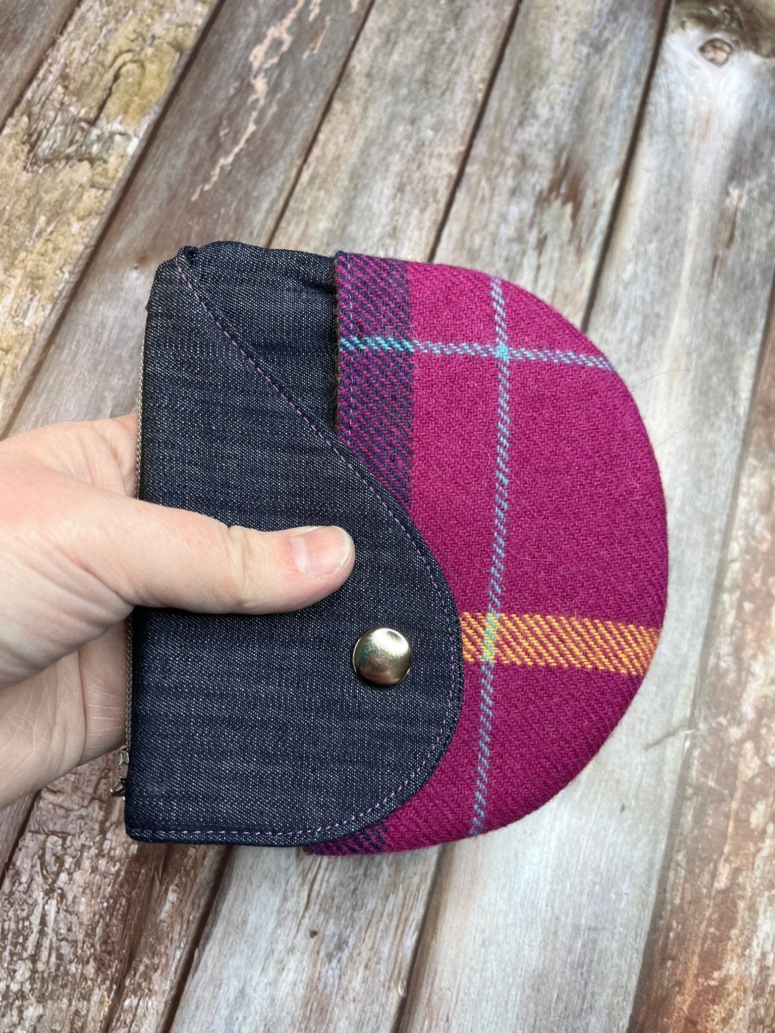 Shetland Summer Heather Tweed Round Wing Zip Purse