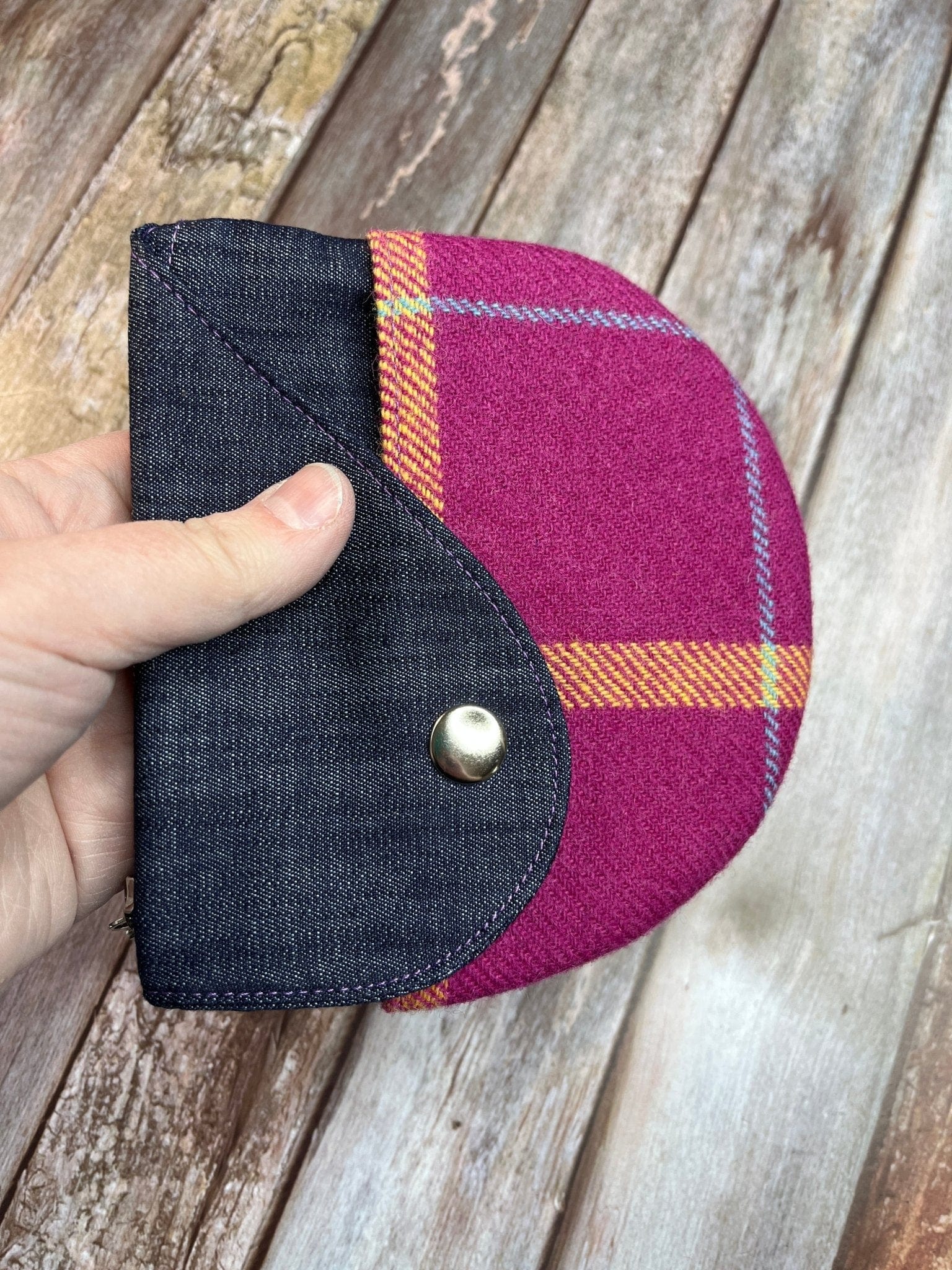 Shetland Summer Heather Tweed Round Wing Zip Purse