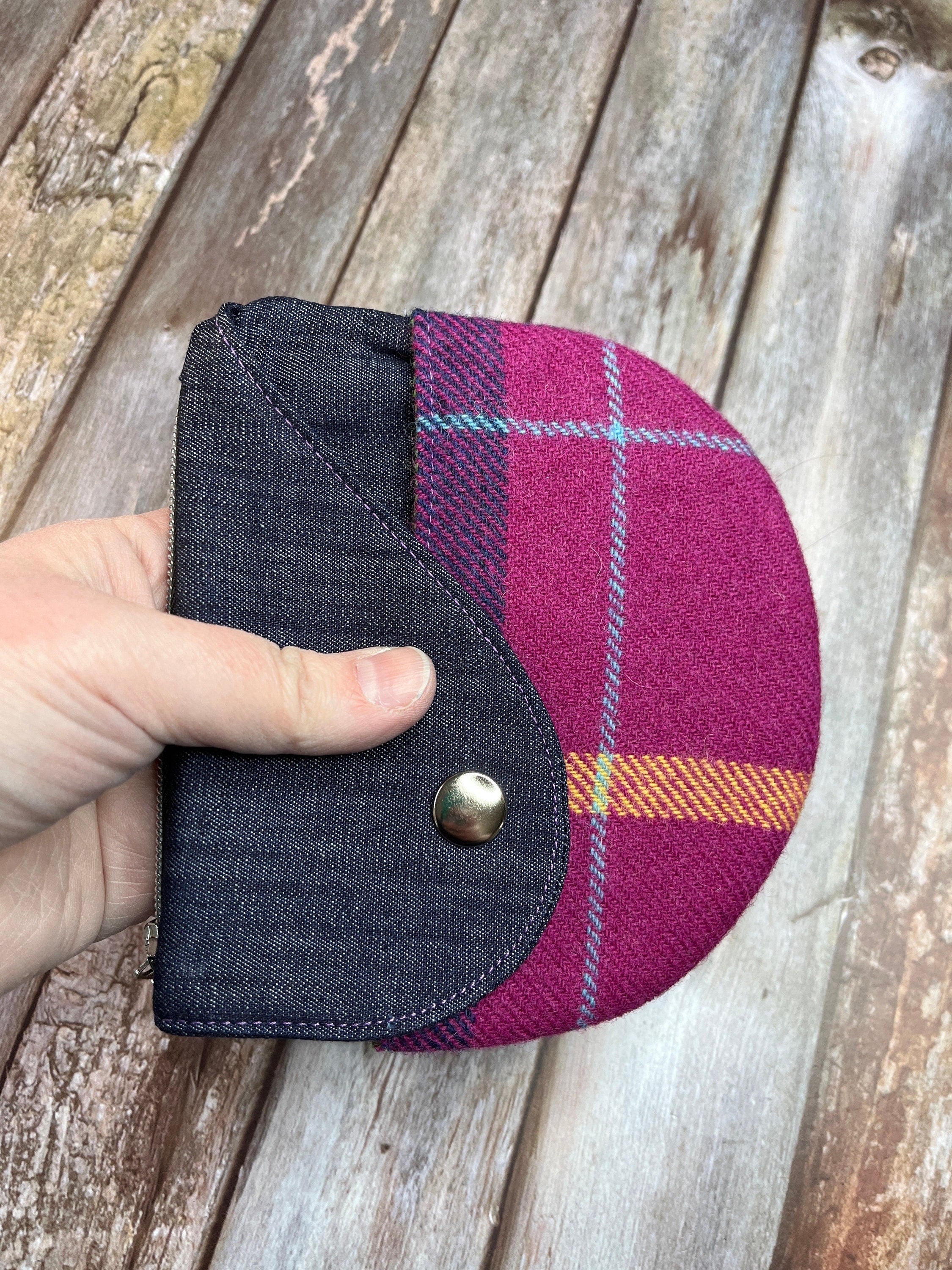 Summer Heather Tweed Round Wing Zip Purse - Uphouse Crafts